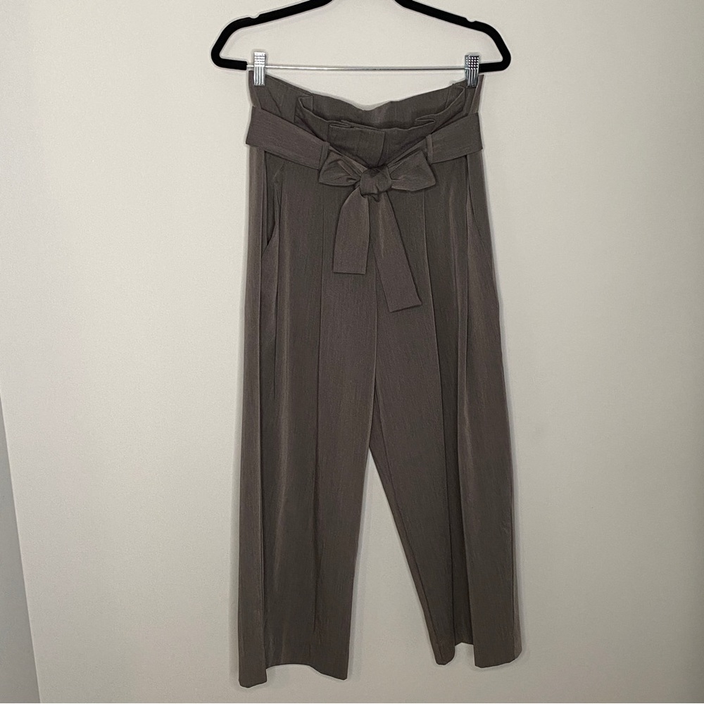 Dress Forum Grey Paperbag Pants (small)